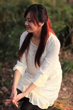 留学生吴丽娜课余时间勤工俭学功能展示